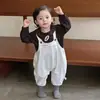 Conjunto de Petos de Moda Estilo Coreano para Bebés y Niños Pequeños, Nuevo Conjunto de Dos Piezas con Camisa Base de Manga Larga para Salir, Primavera 2026