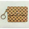 Portatarjetas de Autobús Estudiante Ultra Delgado Transfronterizo, Estuche de Tarjeta Mini Portátil con Forma de Corazón, Monedero Impreso Estilo Coreano