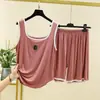 Nuevo modelo de verano, conjunto de top sin mangas con ribete bordado de modal y shorts, delgado, holgado, casual, talla grande, ropa sencilla para casa