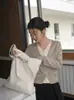 Suéter Cárdigan de Punto Falso de Dos Piezas Estilo Old Money Cuello en V Manga Larga para Mujer Otoño Invierno Capa Interior Capa Base Tejido Superior 10937