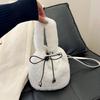 Bolso de mano de moda, bolso casual, otoño e invierno 2024, nuevo bolso bandolera, otoño e invierno, bolso de cubo de felpa simple