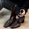 Botas Tendência 2026 Outono/Inverno Bico Fino Salto Agulha Aumenta Altura Cano Médio Botas de Salto Alto para o Trabalho Botas de Cano Curto Sapatos Femininos