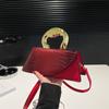 Bolsa Quadrada Pequena Fashion com Tampa Assimétrica Irregular Padrão Crocodilo Design Estilo Western 2024 com Alça Rígida para Ombro e Transversal para Mulheres