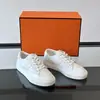 2026 Novos Tênis Casuais Masculinos Moda Mais Fácil de Combinar Tênis Esportivos Superfície de Couro de Vaca Ultra Leve Xadrez Respirável Tênis Casuais