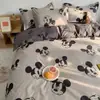Lindo Set de Ropa de Cama de Oso Estampado de Cuatro Piezas Algodón Lavado Estilo Dibujos Animados Dormitorio de Estudiante