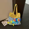 Bolso de Punto de Lana Versátil de Nicho Bolso de Hombro Único Tejido a Crochet Hueco Retro Bloque de Color Bolso Tote de Peces Múltiples Bolso de Mujer