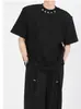 Nueva Camiseta de Manga Corta de Alta Gama para Hombre con Diseño Único de Tachuelas Metálicas, Estilo Coreano Resistente de Media Manga Moda Tendencia
