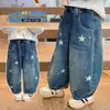 Jeans de cinco puntas prelavados estilo coreano para niñas, nuevos pantalones largos de moda elegantes para otoño y primavera 2026 para niñas pequeñas