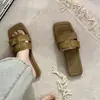 Sandalias planas estilo francés para mujer, calzado de verano para exterior, estilo de hada, nuevo modelo 2026, adecuadas para combinar con faldas, playa, talla grande, pantuflas de gamuza