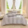 Juego de ropa de cama de algodón estilo Ins de cuatro piezas juego de tres piezas de algodón fresco para dormitorio de estudiante sábana funda de edredón