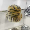 Sombrero de pescador con estampado de tigre de pelo sintético tipo visón transfronterizo para mujer, moda de otoño e invierno, sombrero de felpa grueso y cálido, hace que la cara se vea más pequeña, estilo versátil