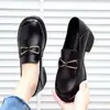 Mocasines Negros para Mujer 2026 Otoño Nuevo Estilo Plataforma Suela Gruesa Zapatos JK Que Hacen Que los Pies Parezcan Más Pequeños, Zapatos de Cuero Estilo Británico para Ir al Trabajo