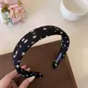 Faixa de Cabeça com Coroa Alta para Mulheres, Novo Estilo com Toque de Luxo, Faixa de Cabelo Larga Versátil para Sair, Acessório de Cabelo para Lavar o Rosto