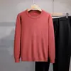 Suéter tejido nuevo para hombre, holgado, adelgazante y moderno, con cuello redondo, suéter tipo pullover al por mayor, de manga larga, ropa de otoño e invierno para hombre
