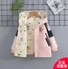 Nova Jaqueta Infantil Primavera Outono Inverno para Crianças Médias e Grandes Uso Dupla Face Forrada com Lã Espessada Estilosa Jaqueta com Capuz Infantil Top