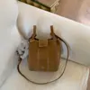 Moda Outono e Inverno 2025 Nova Bolsa Saco Retrô Bolsa de Ombro Fashion Bolsa Transversal Versátil Bolsa Estilosa para Celular