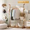 Arara de roupas de chão para quarto, perfeita para guardar roupas aos pés da cama à noite, um guarda-roupa temporário estilo aberto, modelo novo