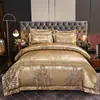 Conjunto de Jacquard de Cetim Europeu de Quatro Peças Venda Direta da Fábrica Conjunto de Quatro Peças para Casamento e Casa Roupa de Cama Vermelha para Casamento Venda Direta
