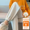 Pantalones Deportivos de Chenilla Blancos para Mujer Otoño e Invierno con Felpa Gruesa 2026 Nuevos Pantalones de Chándal Casual de Pana Acanalada