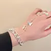 Moda Europea y Americana Nueva Versátil Mariposa Campana Diseño Hueco Pulsera Abierta Anillo para Mujer Joyería Regalo de Vacaciones