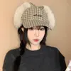 Gorra de Béisbol de Felpa a Cuadros de Diseño Único Dos Formas de Usar para Mujer, Gorra Versátil de Pico de Pato a la Moda para Otoño e Invierno, Gorro de Cazador Cálido Protector de Orejas