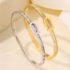 Pulsera de acero de titanio para niñas de alta calidad, moda, estilo de lujo ligero, para parejas, fila curva grabada LOVE, pulsera de una fila de acero inoxidable con diamantes