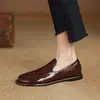 Gigante macio! Tamanho 43 Sapatos Femininos Plus Size Nova Coleção Primavera e Outono 2025 Sapatos Pequenos de Couro Mocassins Casuais Planos Sapatos Femininos de Camada Única com Solado Macio
