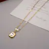 Collar de Colgante Retro Cuadrado de Diamante Cadena para Clavícula de Perla de Agua Dulce Estilo Europeo y Americano Accesorios Elegantes de Lujo Ligero Joyería Transfronteriza para Mujeres