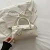 Bolsa de mão feminina de luxo 2026 nova moda tendência versátil tote ombro crossbody Boston bolsa travesseiro