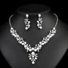 Juego de collar y aretes de perlas estilo palaciego Europa y Estados Unidos joyería caliente transfronteriza para mujer joyería para vestido de novia chapado en aleación
