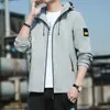 Chaqueta Nueva de Primavera 2024 para Hombre con Capucha Moda Adolescente Chaqueta Delgada Top Casual para Deportes al Aire Libre