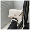 High-end Sense Bag Mulheres 2024 Nova Chegada Baguette Bag Retro Portátil Underarm Bag elegante Menina Ombro Crossbody Small Bag