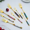 Juego de cubiertos de acero inoxidable para cruzar la frontera, juego de esmeralda para cuchillo, tenedor y cuchara, cuchillo y tenedor para bistec, vajilla occidental creativa, cerámica de platino, vajilla para hotel