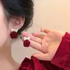Pendientes Retro de Terciopelo Rojo con Flor para Mujer Otoño e Invierno 2025 Nuevos de Moda Lujo Accesible Pendientes de Lazo de Gama Alta