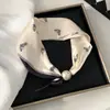 Lenço de Seda Novo Estilo, Luxo Leve Francês, Colar de Pérolas Primavera e Verão, Fivela Magnética, Lenço Preguiçoso, Lenço de Pescoço Feminino, Lenço Corrente de Clavícula