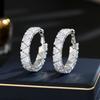 Nuevos pendientes elegantes de lujo de alta gama con incrustaciones de circonitas triangulares geométricas brillantes y aros de anillo.
