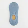 Nuevos calcetines invisibles de color liso de algodón antideslizantes para mujer, calcetines casuales de color caramelo, calcetines bajos al por mayor