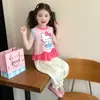 Conjunto de chaleco sin mangas de verano para niñas, color gatito, bloques de color, 2026, nuevo, elegante, de dibujos animados, holgado, dos piezas, atuendo moderno para niños
