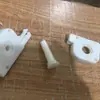 Accesorios para ventana de pantalla invisible tipo gancho para subir y bajar tipo carrete juego completo blanco negro con resorte