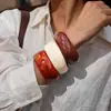 Pulseira Redonda Irregular de Acrílico Cor de Café Europeia e Americana Transfronteiriça, Pulseira Elegante Exagerada, Joia Vintage de Alto Padrão para Mulheres