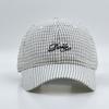 Gorra de Béisbol Nueva de Tartán con Letra para Principios de Primavera Moda para Hombres y Mujeres Gorra de Sol Versátil con Cubre Rostro Vintage Ins