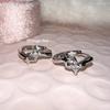 Arete de Cruz Estrella de Hombre de Lujo Ligero para Mujer Arete de Diamante de Alta Gama Hebilla para la Oreja Estilo Frío Distintivo Exquisito Accesorios para la Oreja Combinables a Todo Moda