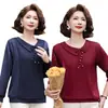Nova moda outono, camisa base para mulheres de meia-idade, camiseta estilosa de corte solto que afina, blusa de manga comprida para mulheres de meia-idade e idosas