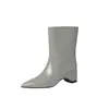 Primer Encuentro Ji Ju Guapo 2026 Otoño Nuevo para Mujer Marca Pequeña Retro Punto de Aumento de Altura Interior Botas de Tacón Alto Puntiagudas