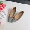Zapatos de salón para mujer, nueva colección primavera/otoño 2026, punta fina, con tachuelas, con plataforma interior, de charol estilo francés, modernos y versátiles, tacones altos de punta baja