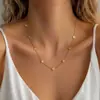 Cadena de Clavícula Fina Hueca de Trébol Completo Estilo Ins a la Moda Chapada en Oro de 18 Quilates Acero de Titanio Versátil que Conserva el Color Collar para Mujer