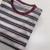 Traz uma Vibe Vintage! Camiseta Jacquard Listrada Color-Blocking Retrô Tridimensional com Gola Redonda e Manga Curta para Mulheres, Top de Algodão com Flocos de Neve de Verão