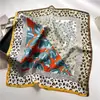 Pañuelo Cuadrado de Seda Sintética con Estampado Paisley Vintage, Pañuelo de Satén con Estampado de Cebra y Castillo, Accesorio para Traje y Camisa, Pañuelo de Cuello