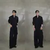 Pantalones de pierna ancha a rayas conscientes del diseño, camisa, conjunto holgado de moda, nicho, tendencia, ropa simple, personalidad, verano para hombre, seleccionado