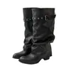 Novas Botas Longas de Moda 2026 com Bico Fino para Mulheres, Bota Versátil Preta com Tachas e Fivela de Cinto Franzida para Panturrilha Larga